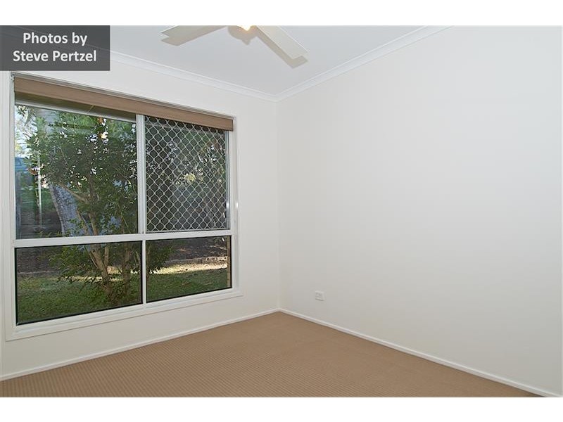 9 Langer Pl, Arundel QLD 4214