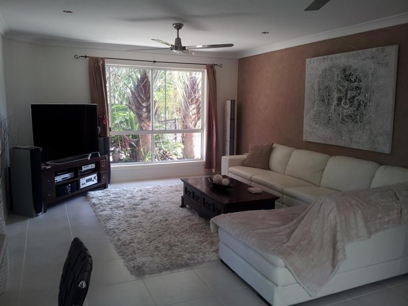 1 Bolt Ct, Parkwood QLD 4214