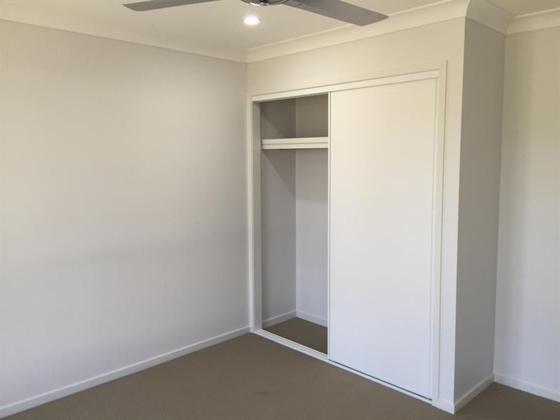 2 Sunstone Ave, Pimpama QLD 4209