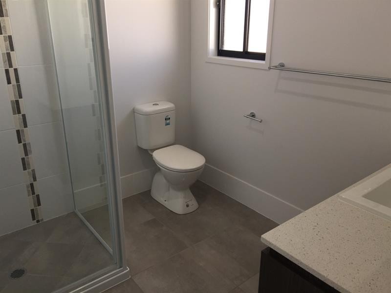 2 Sunstone Ave, Pimpama QLD 4209