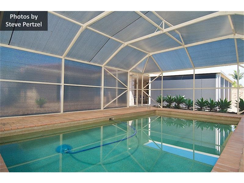 9 Christina Ryan Way, Arundel QLD 4214