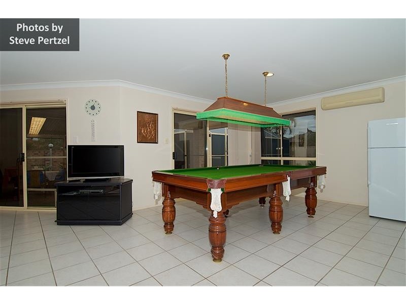 9 Christina Ryan Way, Arundel QLD 4214