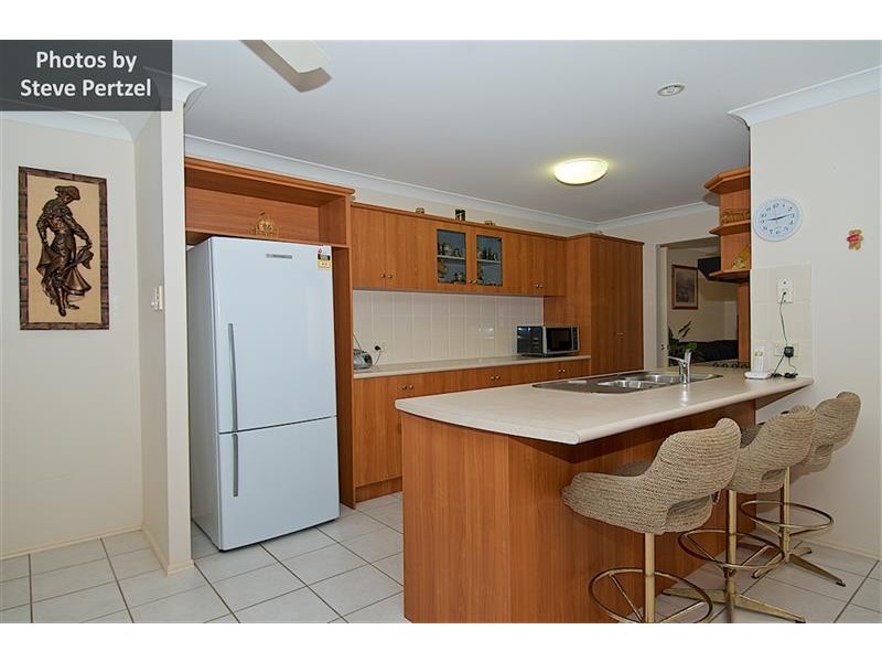 9 Christina Ryan Way, Arundel QLD 4214