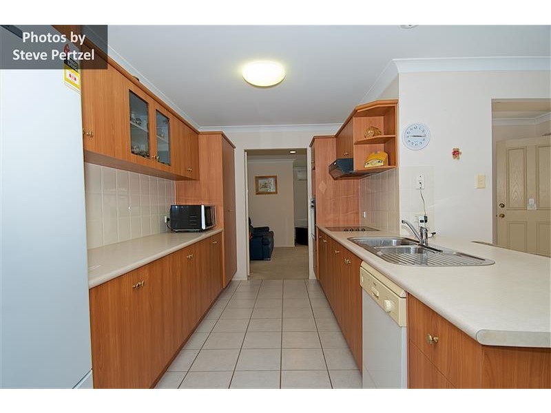 9 Christina Ryan Way, Arundel QLD 4214