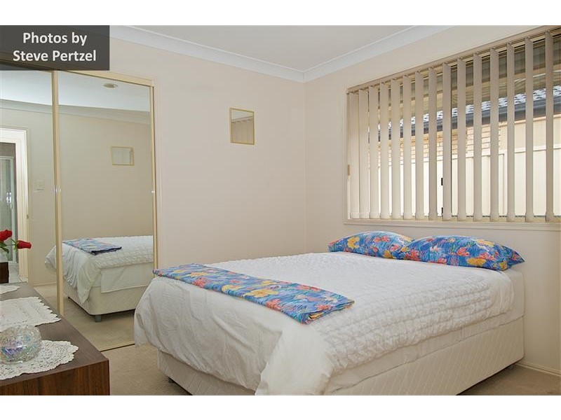 9 Christina Ryan Way, Arundel QLD 4214