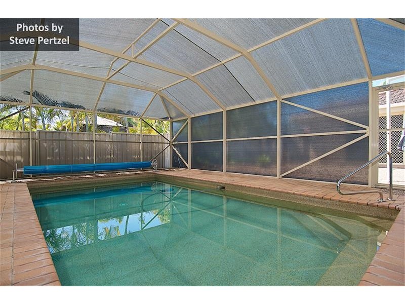 9 Christina Ryan Way, Arundel QLD 4214