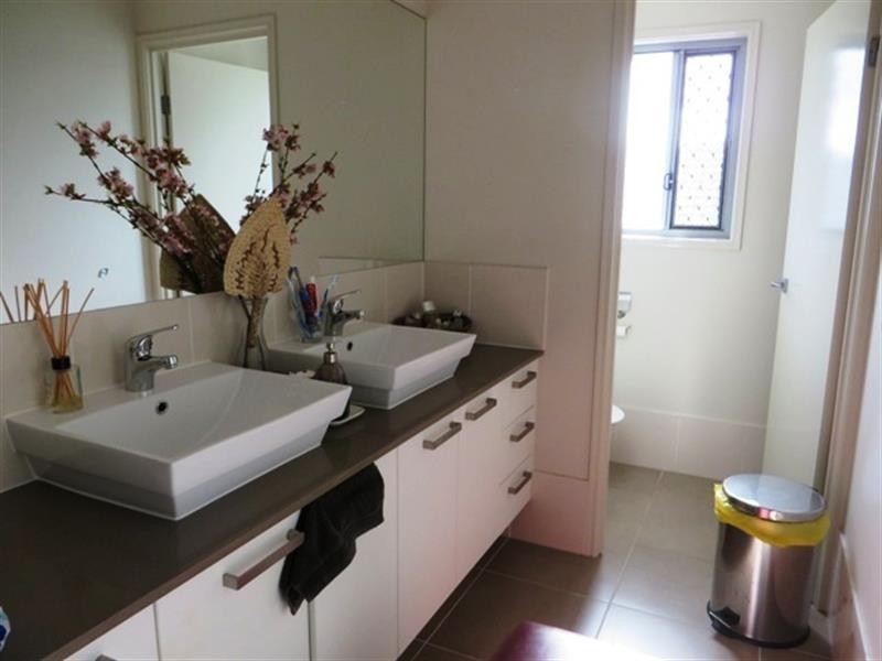 7 Lisa Cres, Coomera QLD 4209