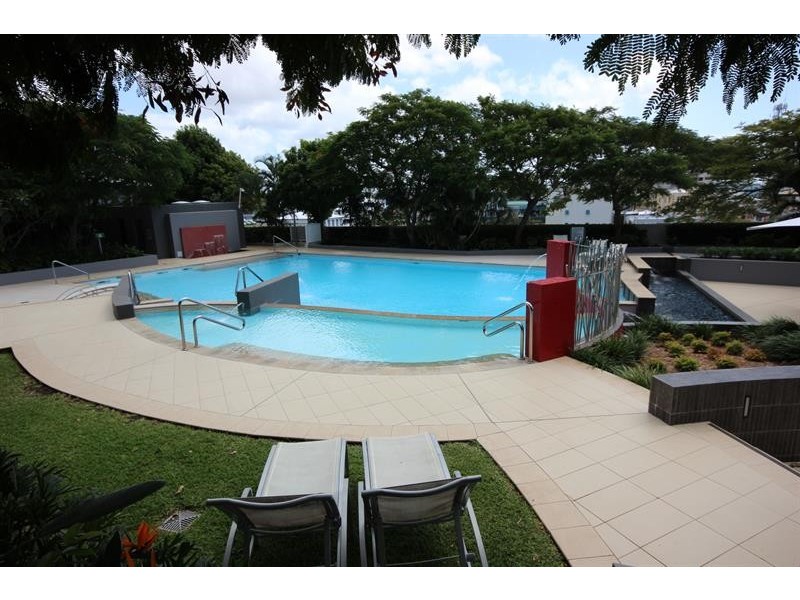 1189/56 Scarborough St, Southport QLD 4215