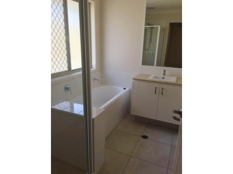 11 Gemini Cct, Coomera QLD 4209
