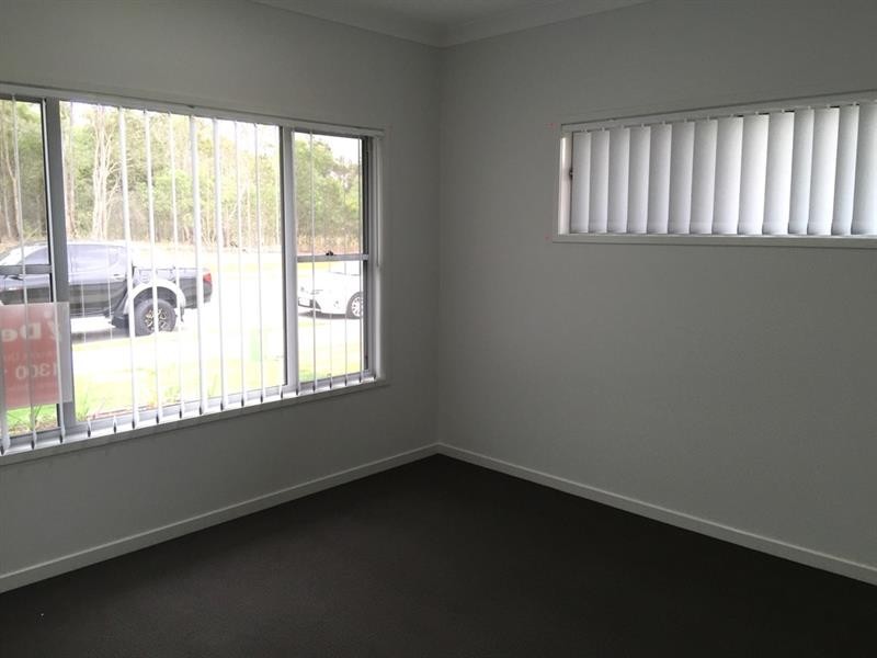 37 Dixon Dr, Pimpama QLD 4209