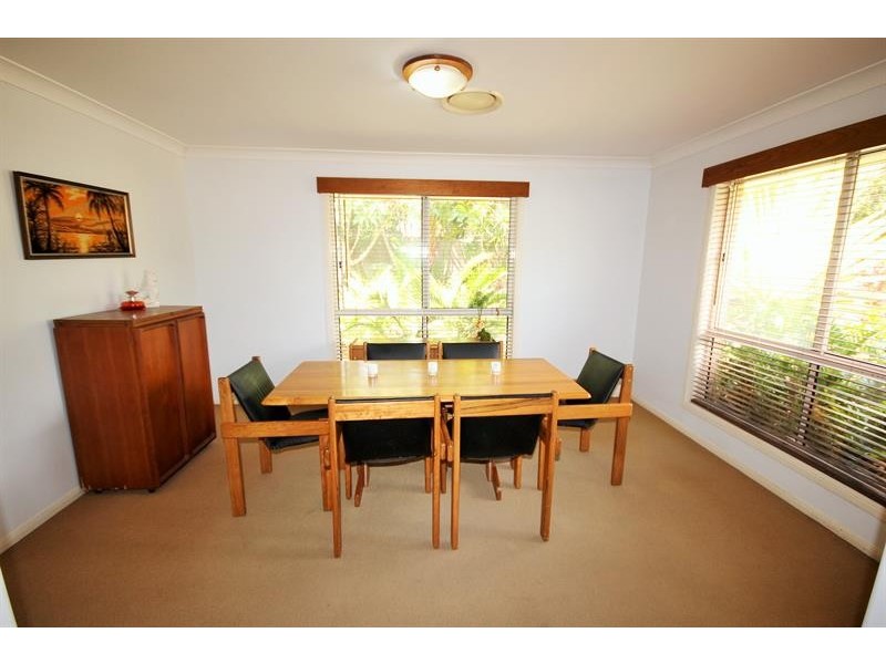 2 Tee Trees  Bvd, Arundel QLD 4214