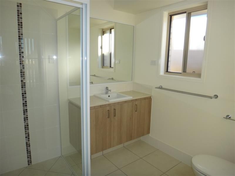 32 Hasemann Cres, Upper Coomera QLD 4209
