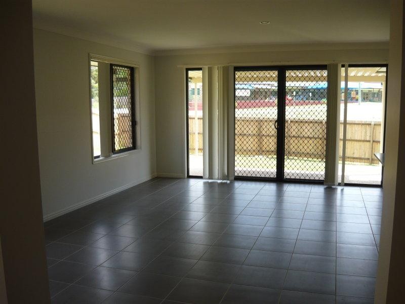 6 Sarah Place Pl, Redbank Plains QLD 4301