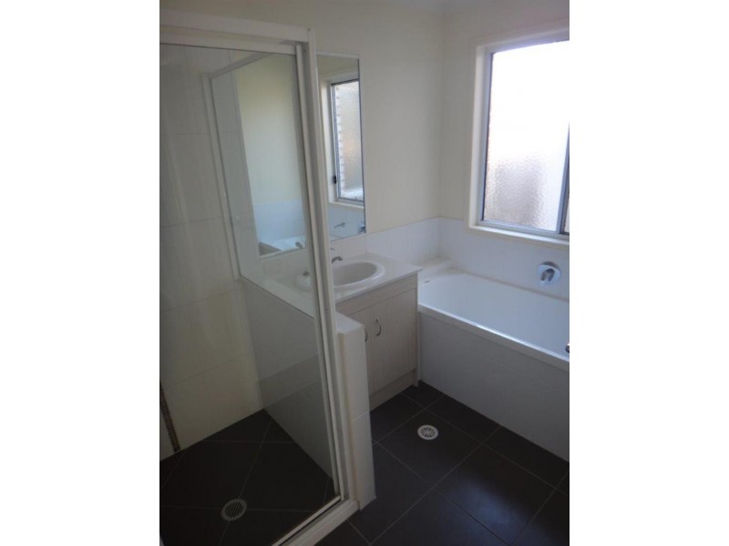 53 Aramac  St, Brassall QLD 4305