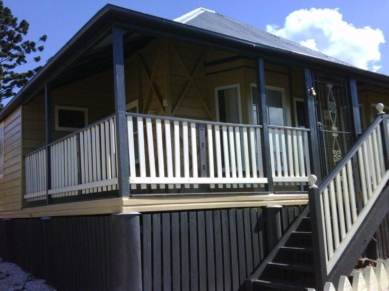 24 Pine  St, North Ipswich QLD 4305