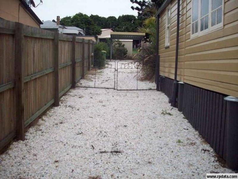 24 Pine  St, North Ipswich QLD 4305