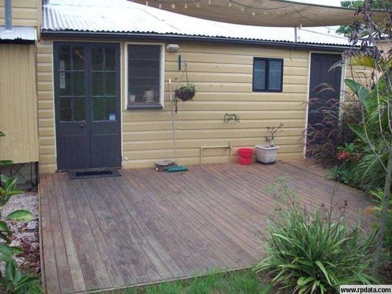 24 Pine  St, North Ipswich QLD 4305