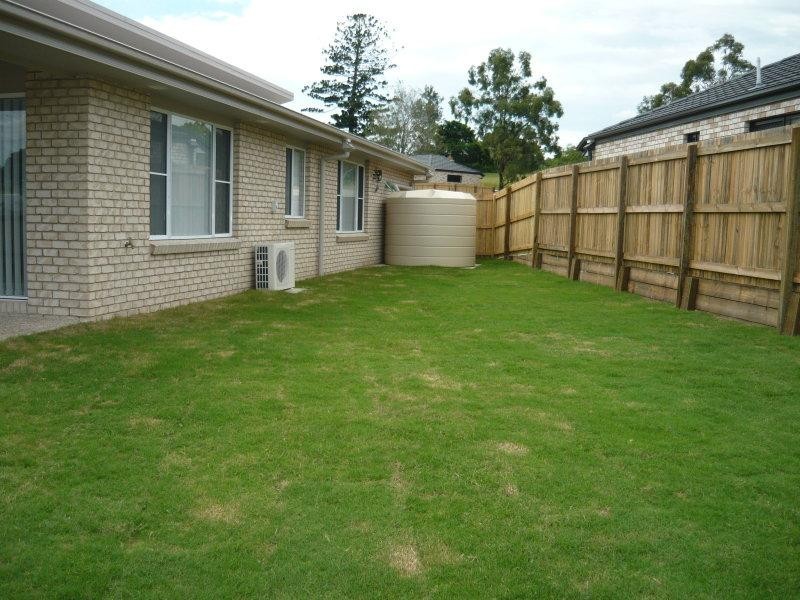 8 Sarah Pl, Redbank Plains QLD 4301