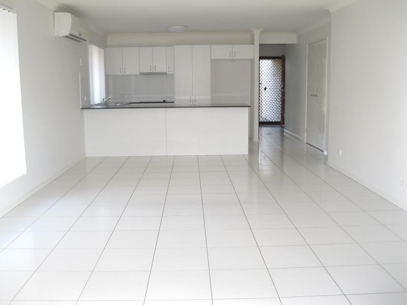 74 Westminster  Cres, Raceview QLD 4305