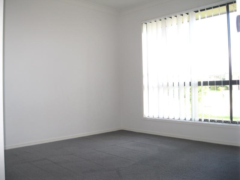 74 Westminster  Cres, Raceview QLD 4305