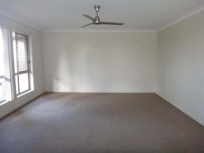 113 Edward St, Flinders View QLD 4305