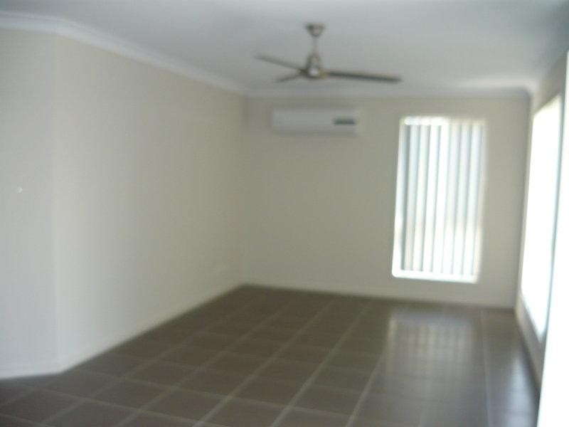 2 Nixon Dr, North Booval QLD 4304