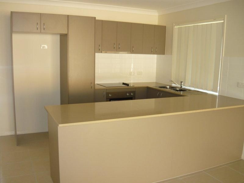 11 MacBride Court Ct, Collingwood Park QLD 4301