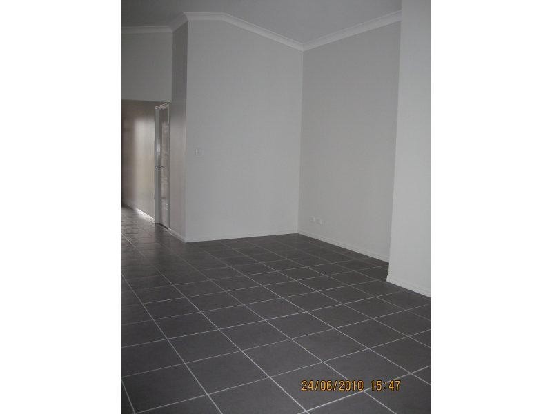 14 Staaten St, Brassall QLD 4305