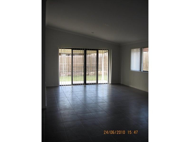 14 Staaten St, Brassall QLD 4305