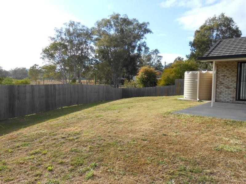 5 Neumann  Pl, Leichhardt QLD 4305