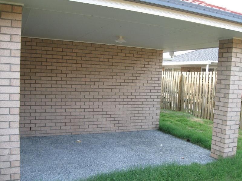 8 Lovely Ct, Redbank Plains QLD 4301