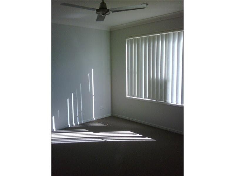 17 Staaten St, Brassall QLD 4305