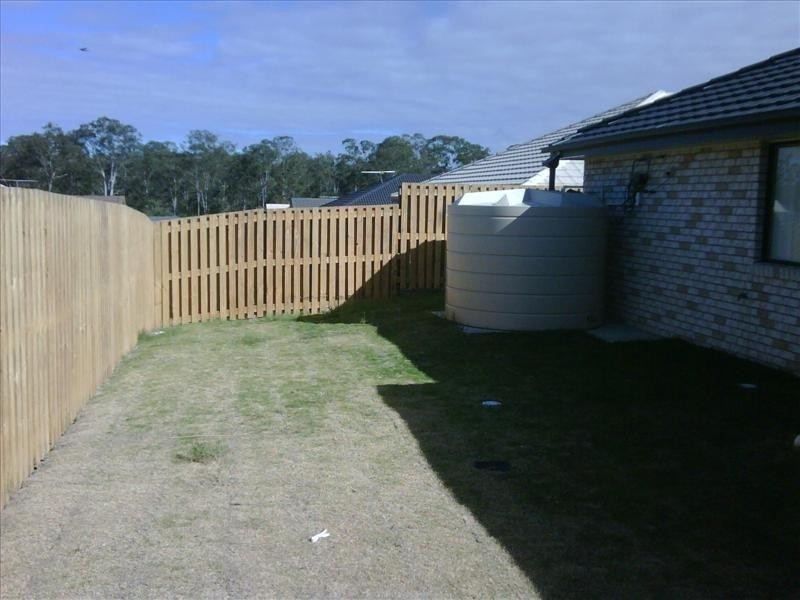 17 Staaten St, Brassall QLD 4305