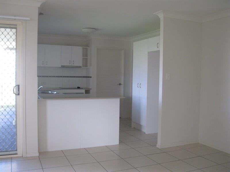 18 Dornoch Cres, Raceview QLD 4305