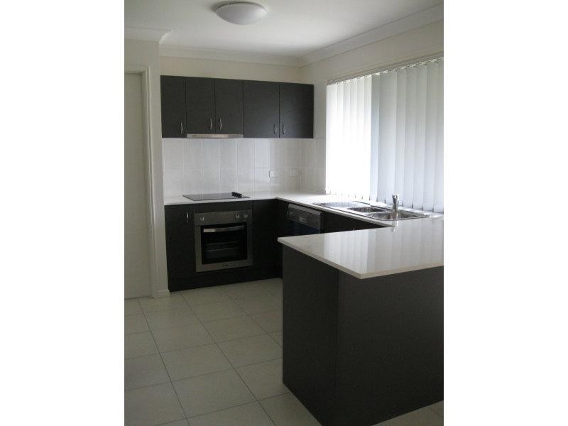 15 Julia  St, Brassall QLD 4305