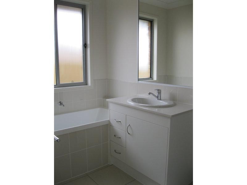 15 Julia  St, Brassall QLD 4305