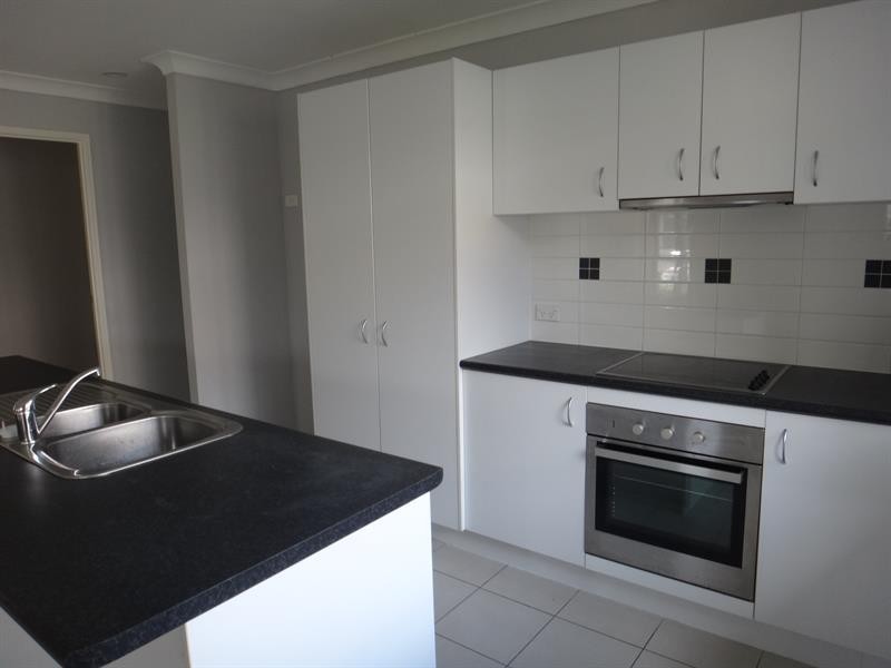 34 Maller  Cres, Redbank Plains QLD 4301