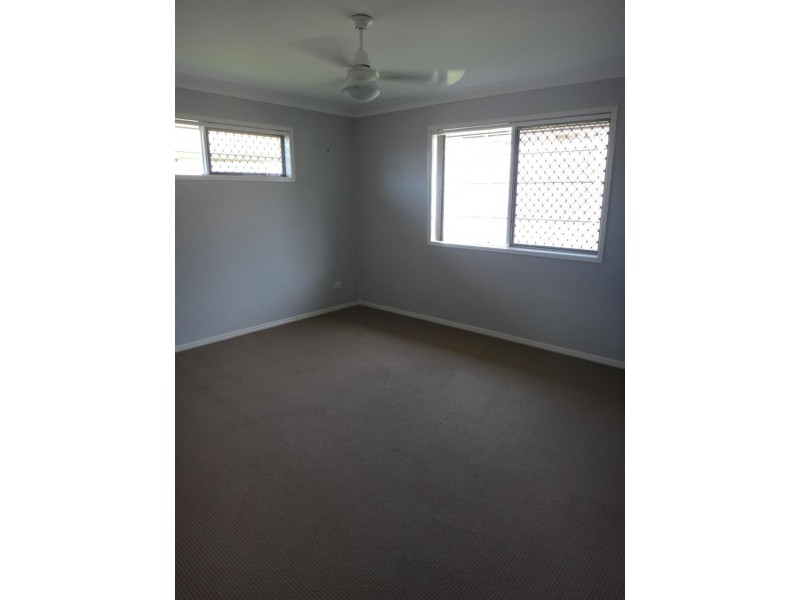 34 Maller  Cres, Redbank Plains QLD 4301