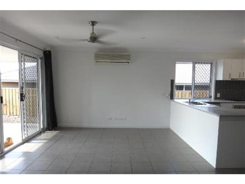 9 Scottsdale St, Raceview QLD 4305