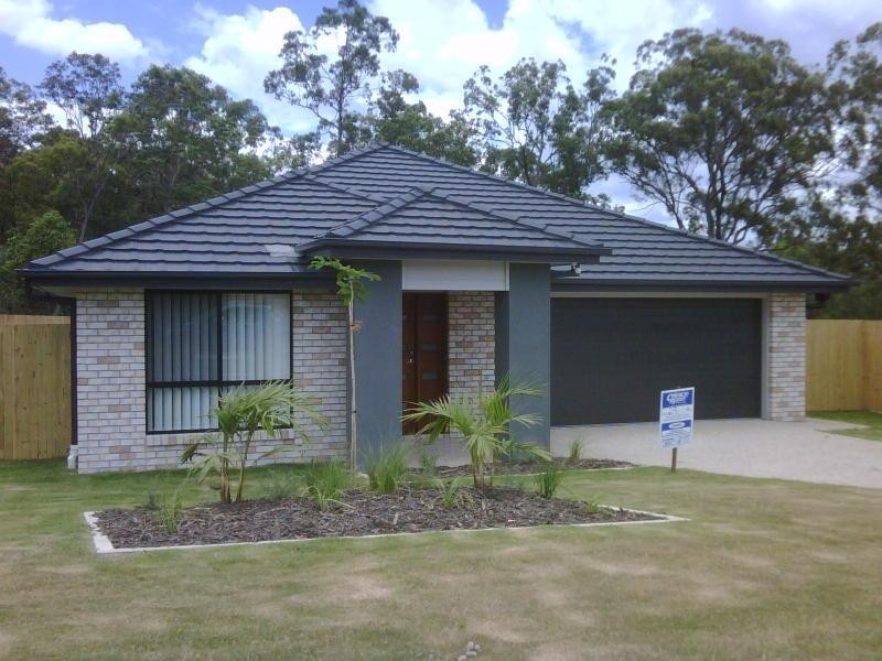 4 Atlantic Dr, Brassall QLD 4305
