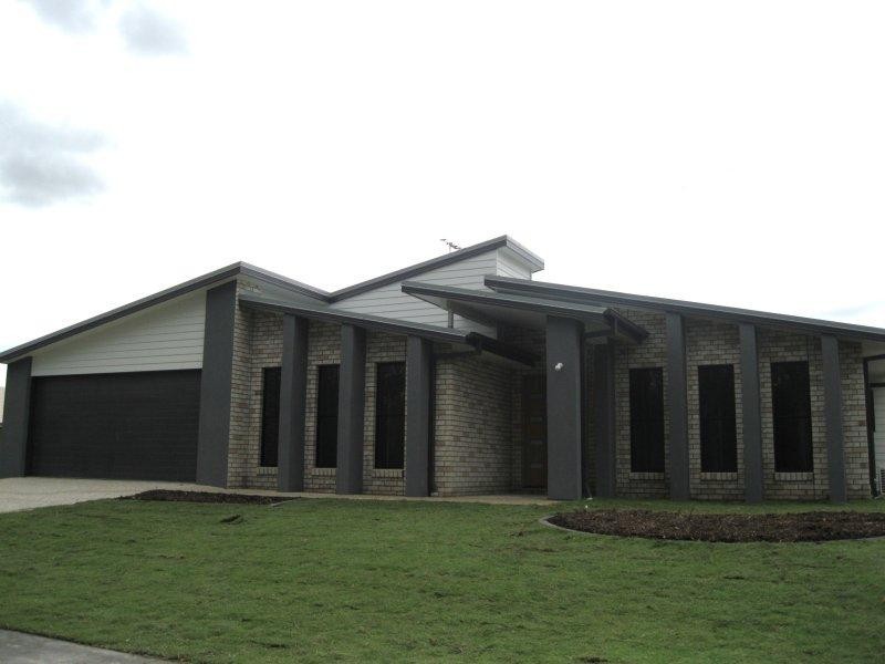 19 Skardon Cres, Brassall QLD 4305