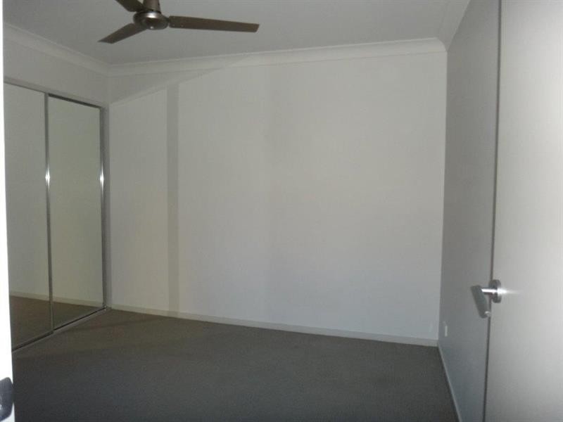 21 Scottsdale St, Raceview QLD 4305