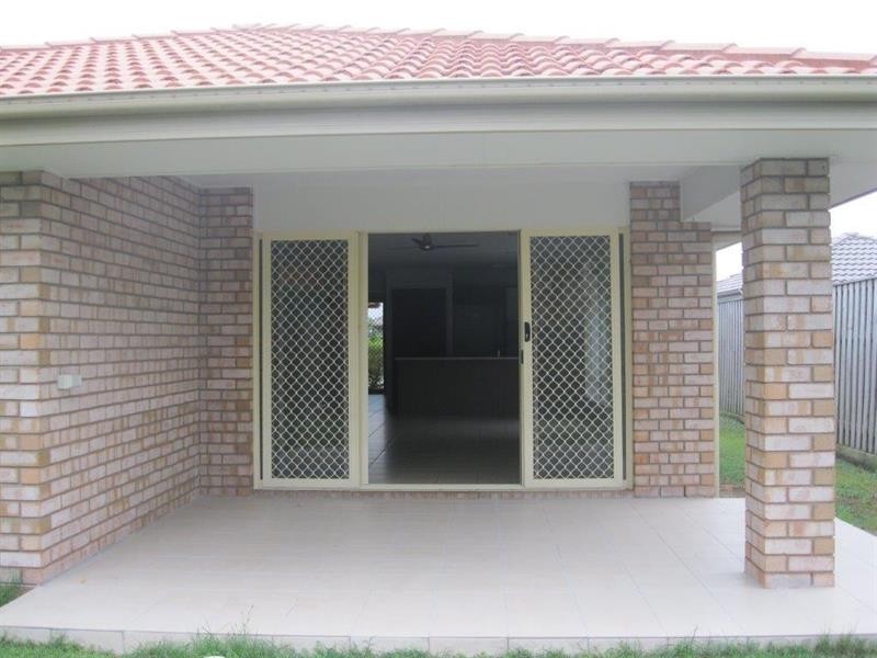 21 Scottsdale St, Raceview QLD 4305