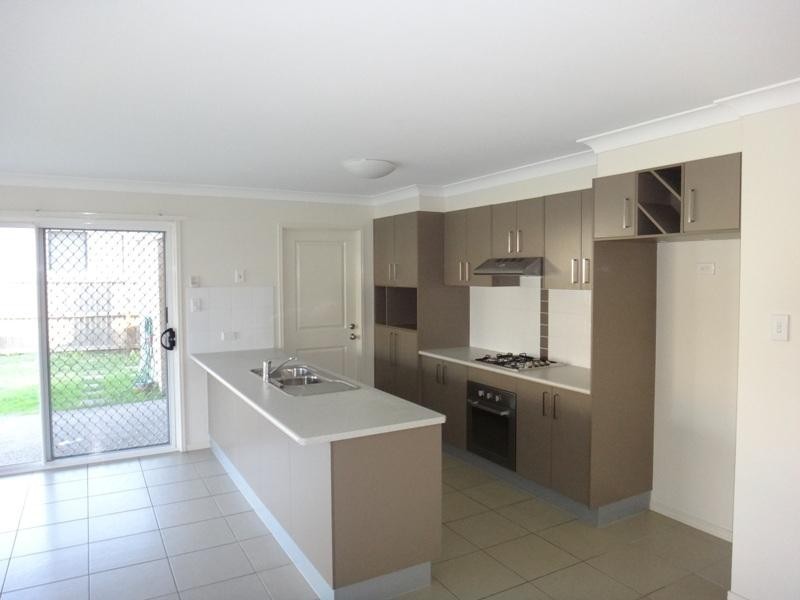 190 Thornton  St, Raceview QLD 4305