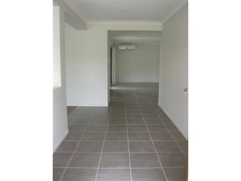 43 Skardon Cres, Brassall QLD 4305