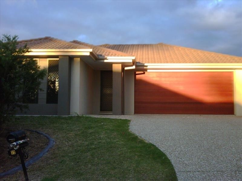 22 Brushwood  Cct, Forest Lake QLD 4078