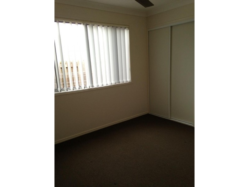 13 Staaten  St, Brassall QLD 4305