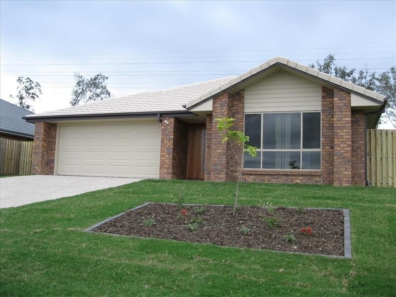 27 Aramac  St, Brassall QLD 4305