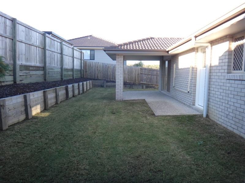 16 Dianella St, Springfield Lakes QLD 4300