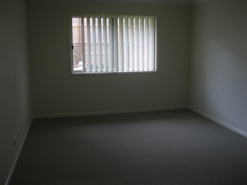 1 Neptune  Cres, Brassall QLD 4305